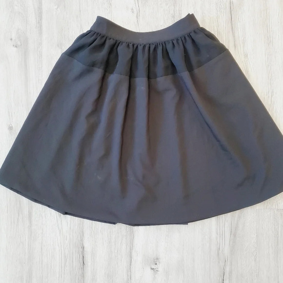 💚5/$25 Calvin Klein Black & Gray Flirty A Line Full Skirt Size 4 - Picture 2 of 3